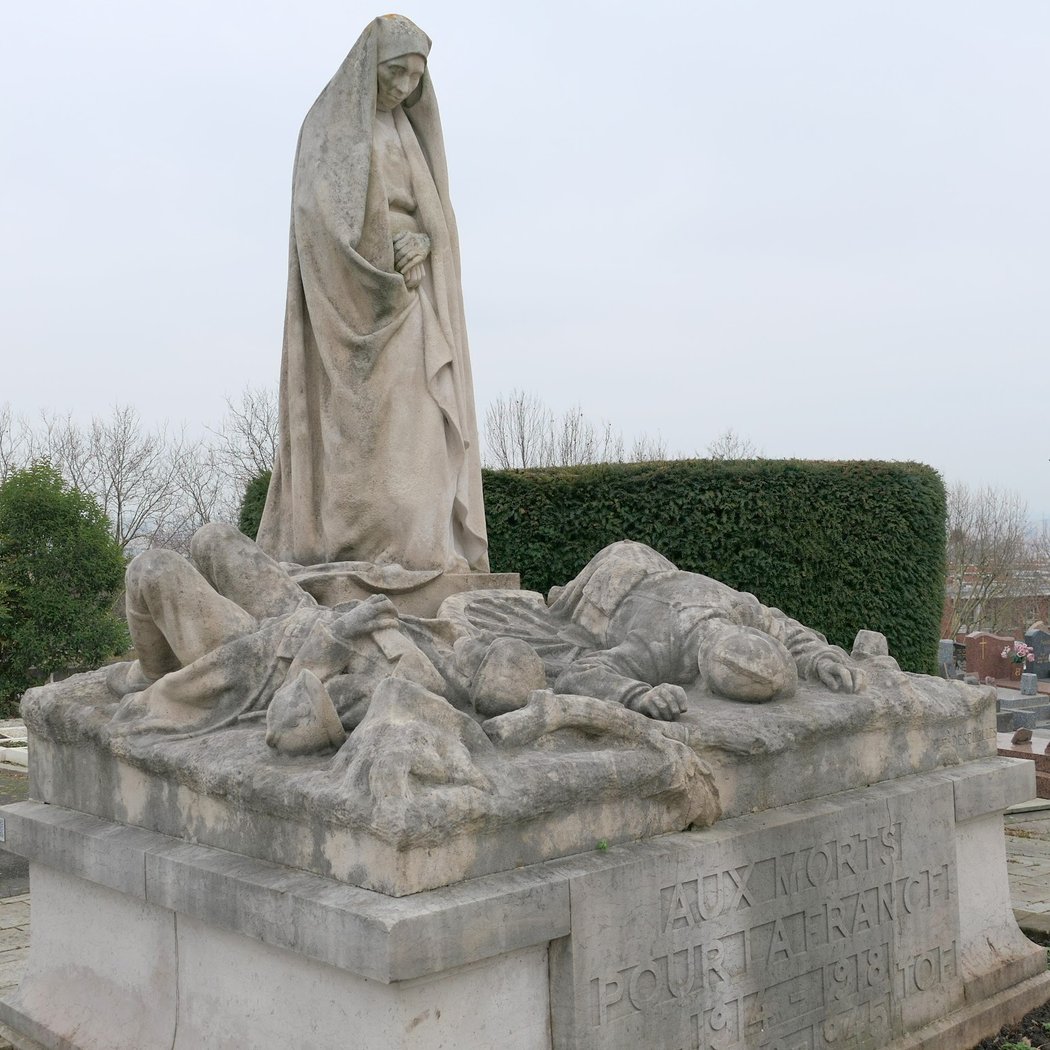 Monument aux morts des Lilas 3